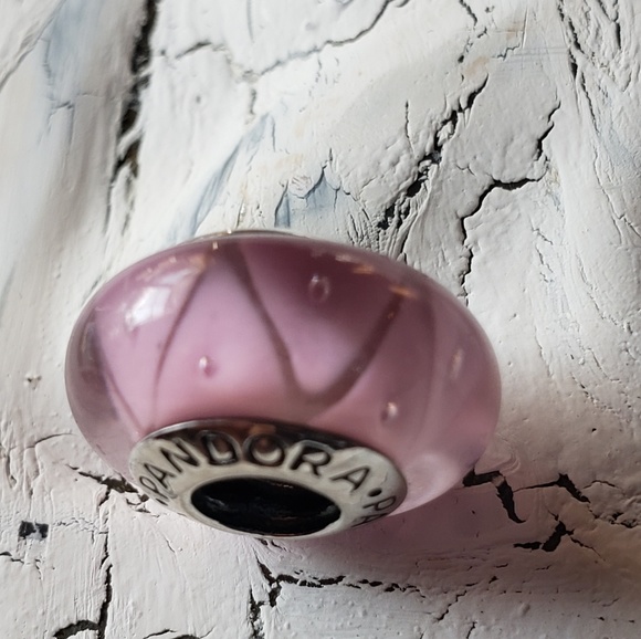 Retired Pandora package included 925 ale charm 250 - Picture 2 of 6